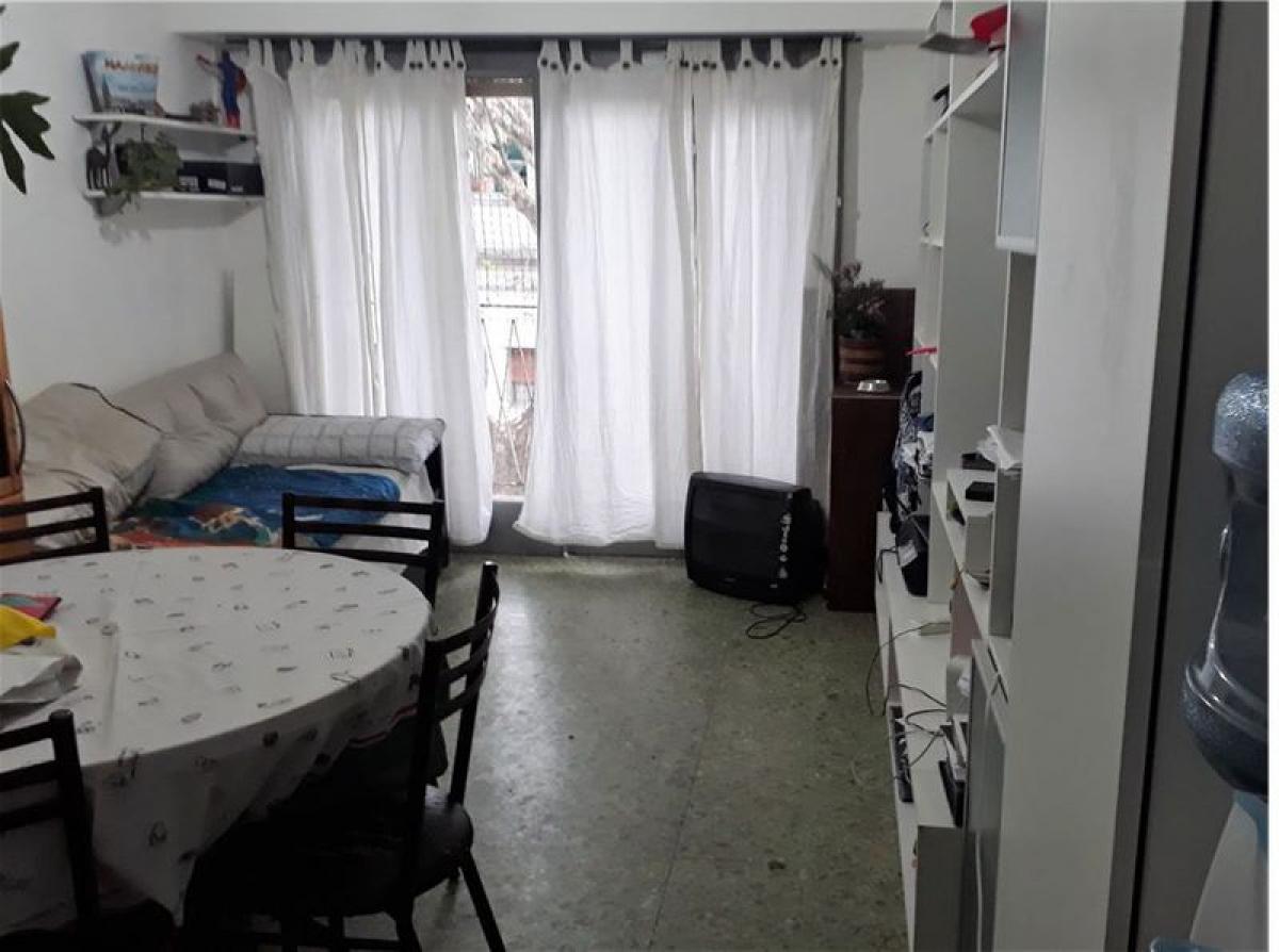 2 bedrooms House in Buenos Aires, Argentina No. 99472