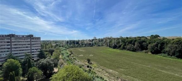 3 bedrooms Apartment in Rome, Italy No. 377787 4