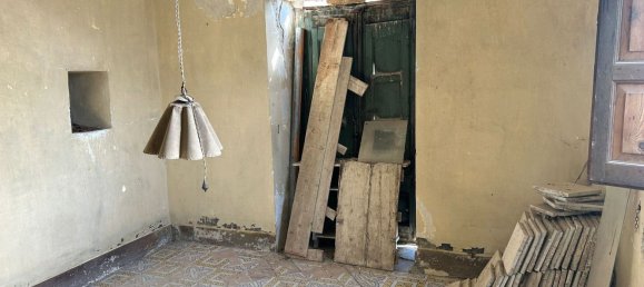 17 rooms House in Petralia Soprana, Italy No. 118488 3