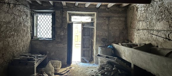 17 rooms House in Petralia Soprana, Italy No. 118488 35