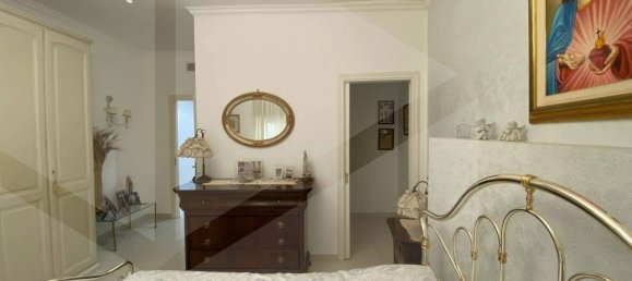 2 Schlafzimmer Wohnung in Bari, Italy, Nr. 34363 34