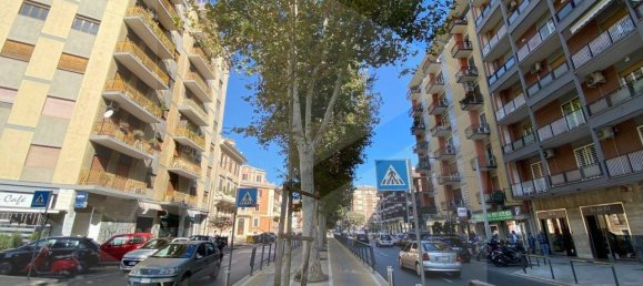 2 Schlafzimmer Wohnung in Bari, Italy, Nr. 34363 2