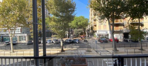 2 Schlafzimmer Wohnung in Bari, Italy, Nr. 34363 19