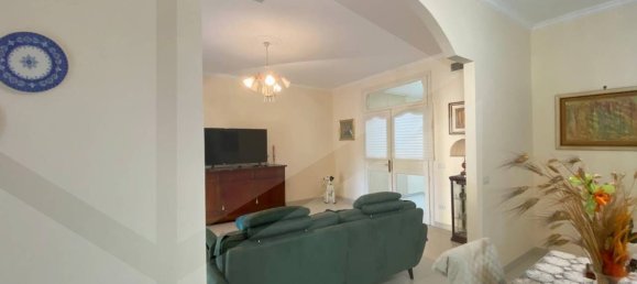 2 Schlafzimmer Wohnung in Bari, Italy, Nr. 34363 14