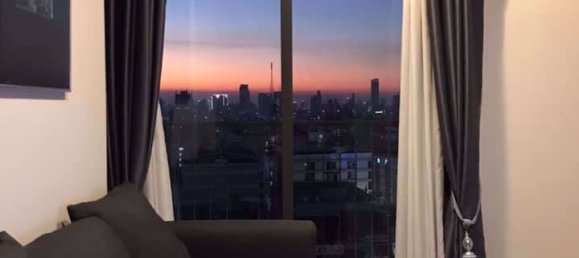 Apartamento com 2 quartos em condomínio em Huai Khwang, Thailand N.º 9468 2