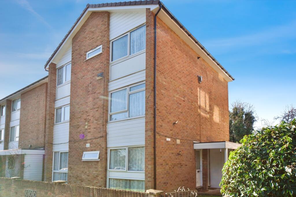 2 bedrooms Apartment in London, United Kingdom No. 11482