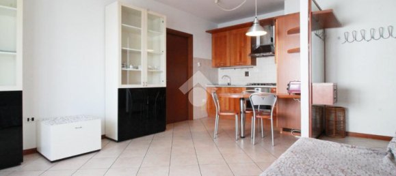 2 Schlafzimmer Wohnung in Prato, Italy, Nr. 272076 4