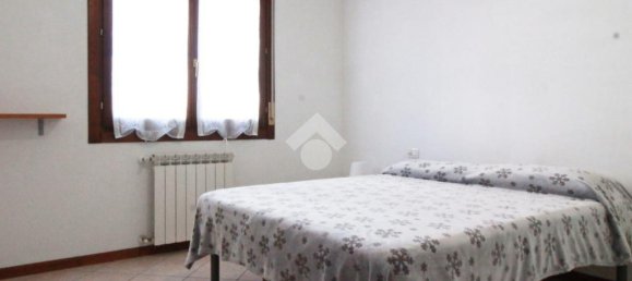 2 Schlafzimmer Wohnung in Prato, Italy, Nr. 272076 11