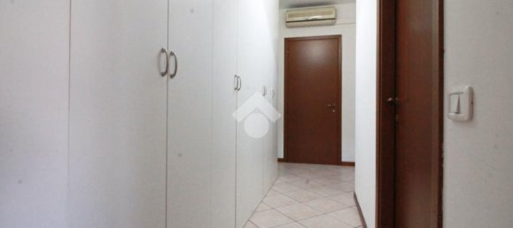 2 Schlafzimmer Wohnung in Prato, Italy, Nr. 272076 12
