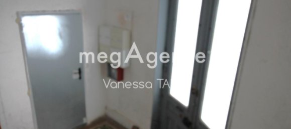 Здание с 1 комнатой в Ромийи-сюр-Сен, Франция № 266451 2