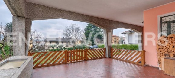 Apartamento de 3 dormitorios en Suello, Italy No. 131400 27