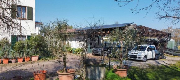 3 Schlafzimmer Wohnung in Modena, Italy, Nr. 213430 34