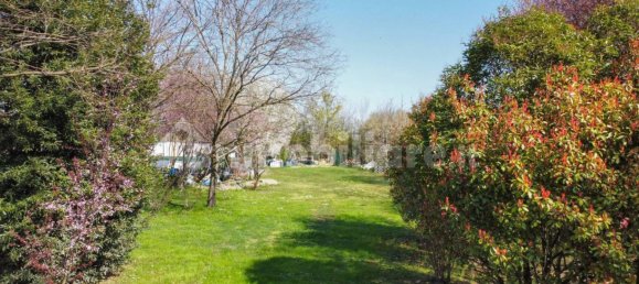 3 Schlafzimmer Wohnung in Modena, Italy, Nr. 213430 38