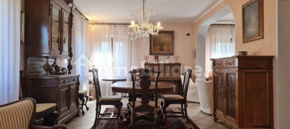 3 Schlafzimmer Wohnung in Modena, Italy, Nr. 213430 8