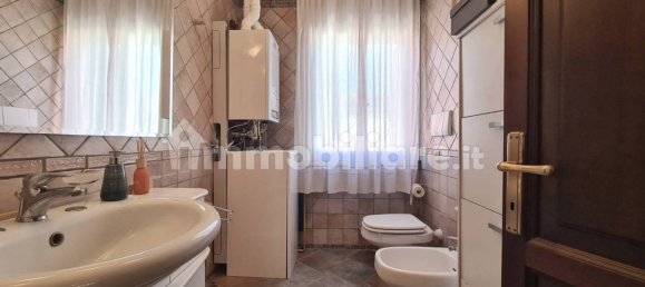 3 Schlafzimmer Wohnung in Modena, Italy, Nr. 213430 15