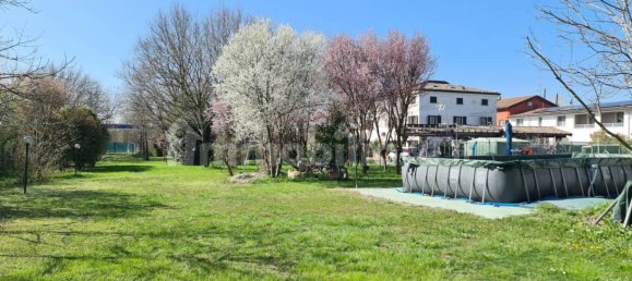 3 Schlafzimmer Wohnung in Modena, Italy, Nr. 213430 39