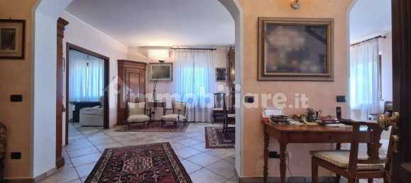 3 Schlafzimmer Wohnung in Modena, Italy, Nr. 213430 3