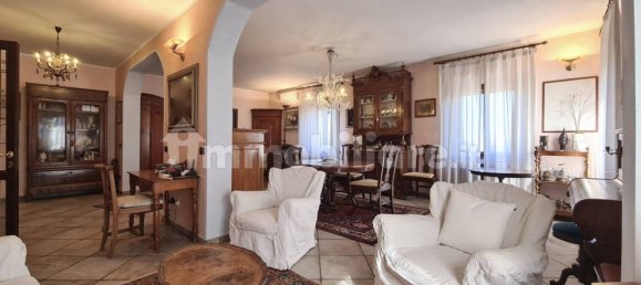 3 Schlafzimmer Wohnung in Modena, Italy, Nr. 213430 4