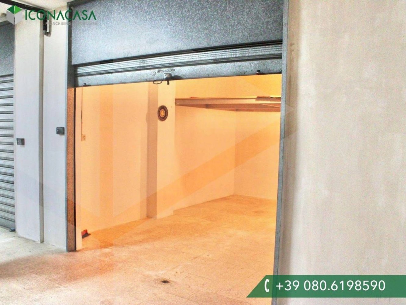 Garage in Monopoli, Italy 24m², Nr. 21007