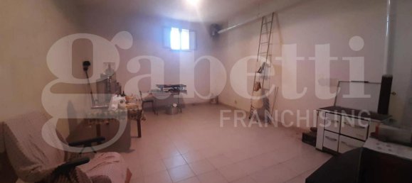 8 bedrooms House in Teano, Italy No. 136732 16