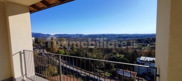 3 غرف نوم منزل ذو طابقين في Inverigo, Italy رقم 133761 6