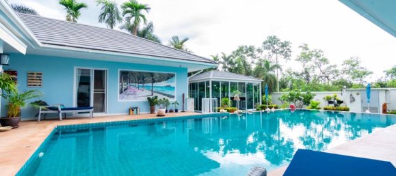 Villa de 4 dormitorios en Hua Hin, Thailand No. 20468 9