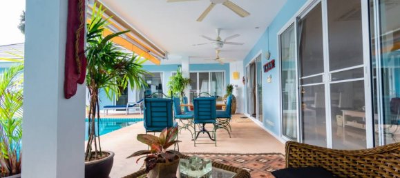 Villa de 4 dormitorios en Hua Hin, Thailand No. 20468 3