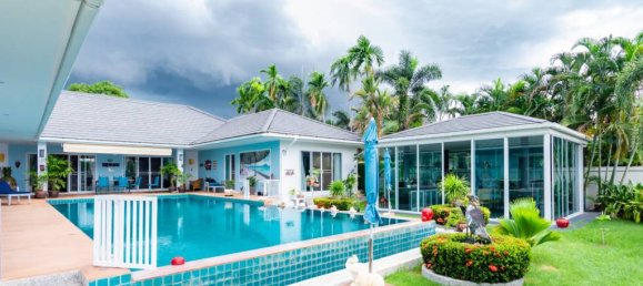 Villa de 4 dormitorios en Hua Hin, Thailand No. 20468 7