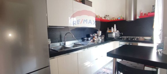 3 bedrooms Apartment in Livorno, Italy No. 295027 7