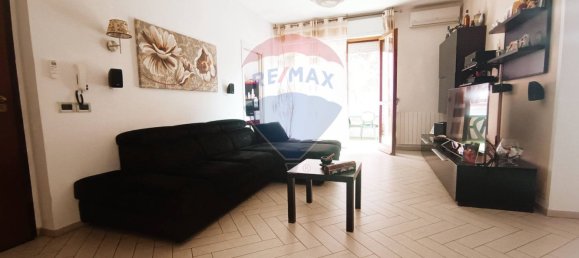 3 bedrooms Apartment in Livorno, Italy No. 295027 5