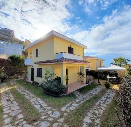 5 rooms Villa in Diamante, Italy No. 176071
