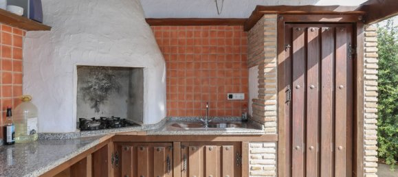 5 bedrooms Castles in Coin, Spain No. 142704 3