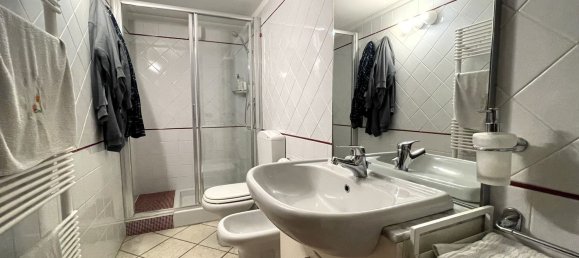 Дом с 7 комнатами в Кьоджа, Италия № 58149 26