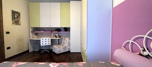 Дом с 7 комнатами в Кьоджа, Италия № 58149 39