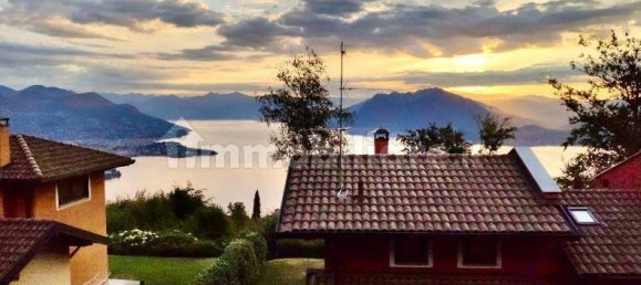 2 غرف نوم فيلا في Stresa, Italy رقم 256479 11