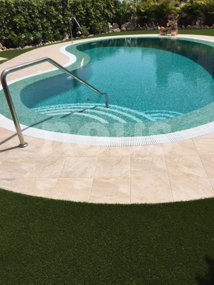 3 bedrooms Villa in Adeje, Spain No. 13848