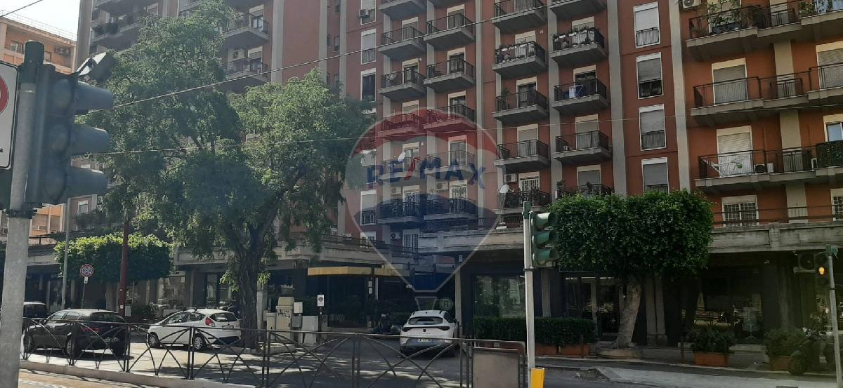 2 bedrooms Apartment in Palermo, Italy No. 296975