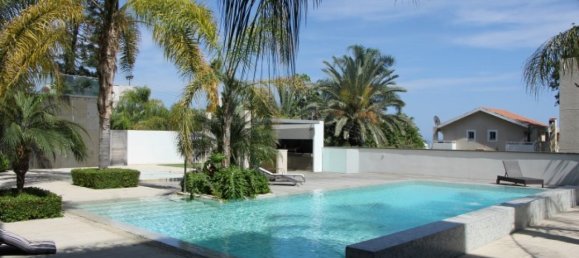 2 bedrooms Apartment in Limassol, Cyprus No. 1733 14