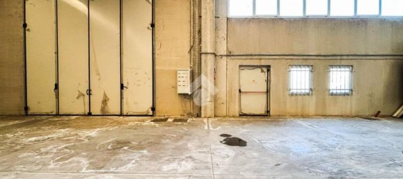 4000m² Warehouse in Offlaga, Italy No. 52689 12