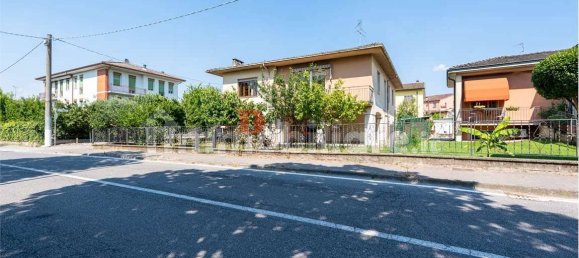 3 Schlafzimmer Villa in Marmirolo, Italy, Nr. 317726 2