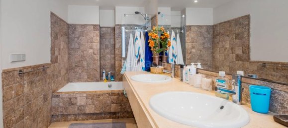 3 bedrooms Penthouse in Malaga, Spain No. 100904 19