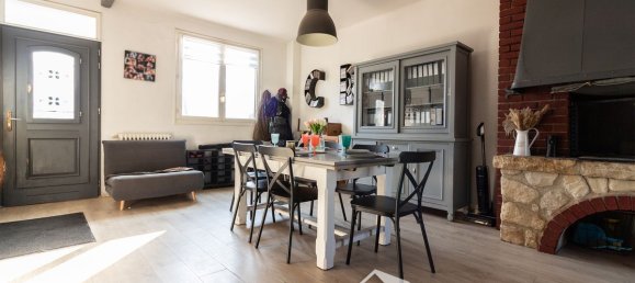 Casa de 3 dormitorios en Eragny, France No. 129851 2