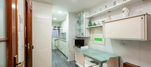4 bedrooms Apartment in Granada, Spain No. 145029 10
