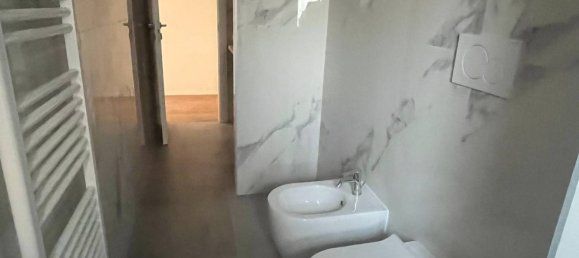 Apartamento de 2 dormitorios en Milan, Italy No. 303045 6