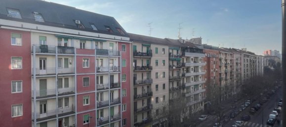 Apartamento de 2 dormitorios en Milan, Italy No. 303045 11