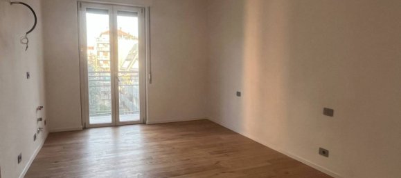 Apartamento de 2 dormitorios en Milan, Italy No. 303045 7