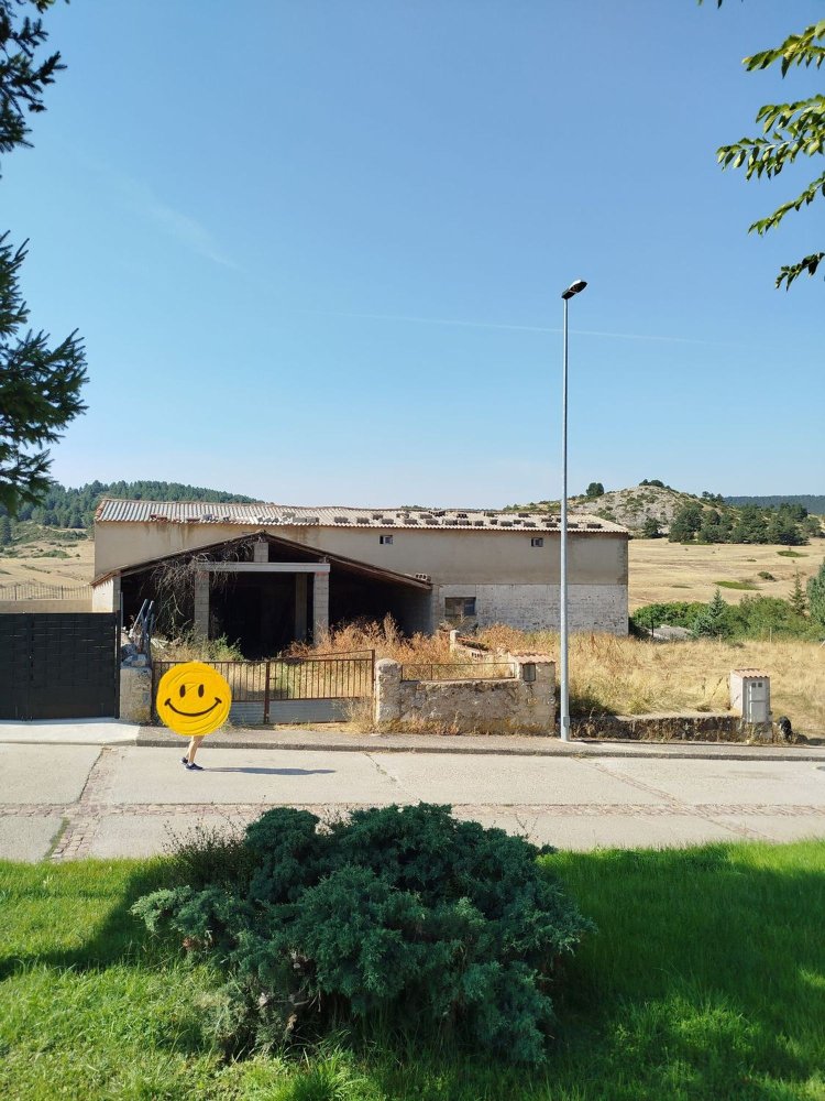 515m² Warehouse in Teruel, Spain No. 259981