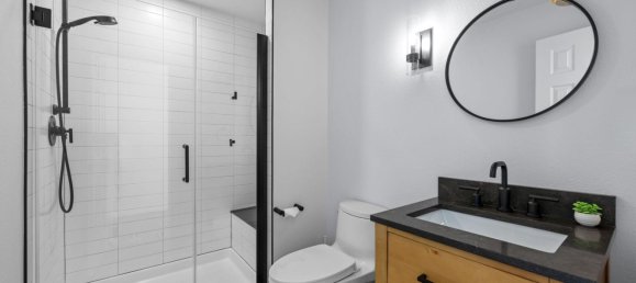 4 bedrooms Commercial property in Longmont, USA No. 560270 20