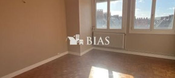 2 Schlafzimmer Wohnung in Elbeuf, France, Nr. 356393 2