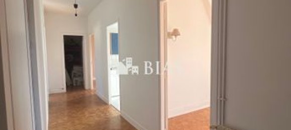 2 Schlafzimmer Wohnung in Elbeuf, France, Nr. 356393 3